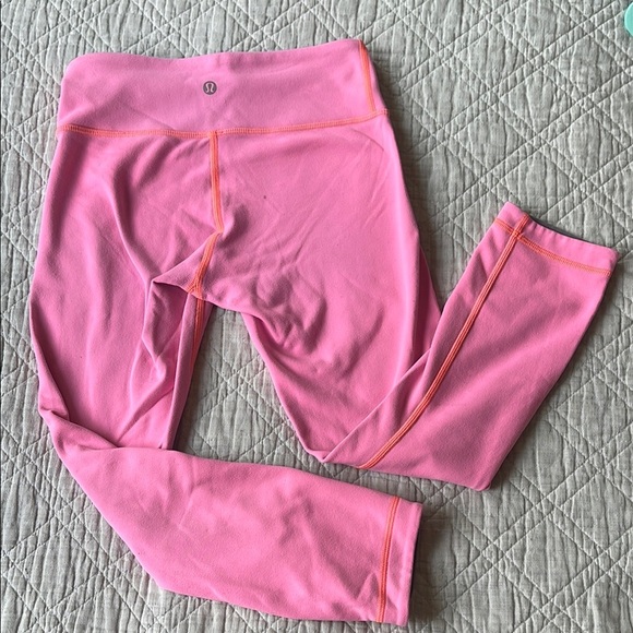 Lululemon Athletica Pink capri Leggings - Picture 3 of 5